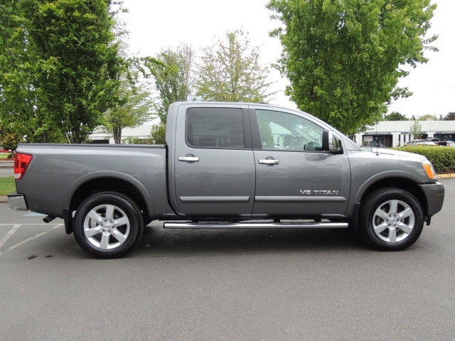 2013 Nissan Titan SL / 4X4 / Navigation  /Sunroof/ Leather   - Photo 4 - Portland, OR 97217