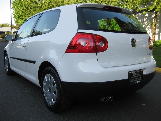 2008 Volkswagen Rabbit S PZEV/ 5-Speed / 5Cyl / Factory Warranty - Photo 38 - Portland, OR 97217