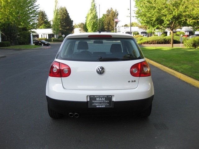 2008 Volkswagen Rabbit S PZEV/ 5-Speed / 5Cyl / Factory Warranty - Photo 4 - Portland, OR 97217