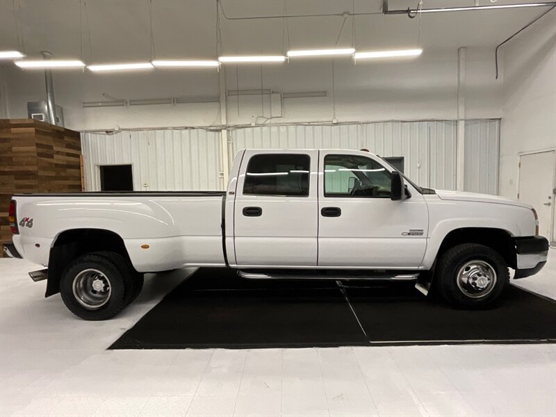 2007 Chevrolet Silverado 3500 LT Crew Cab 4X4 / 6.6L DIESEL / DUALLY / LBZ MOTOR  / BRAND NEW TIRES / Leather / Rear Airbags - Photo 4 - Gladstone, OR 97027