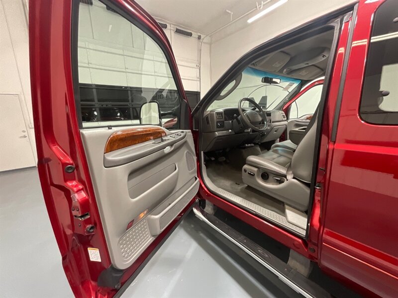 2003 Ford F-250 Lariat Super Cab 4X4 / 7.3L DIESEL /1-OWNER/FX4  / BRAND NEW TIRES/ Leather Heated Seats / ZERO RUST / SHORT BED - Photo 34 - Gladstone, OR 97027