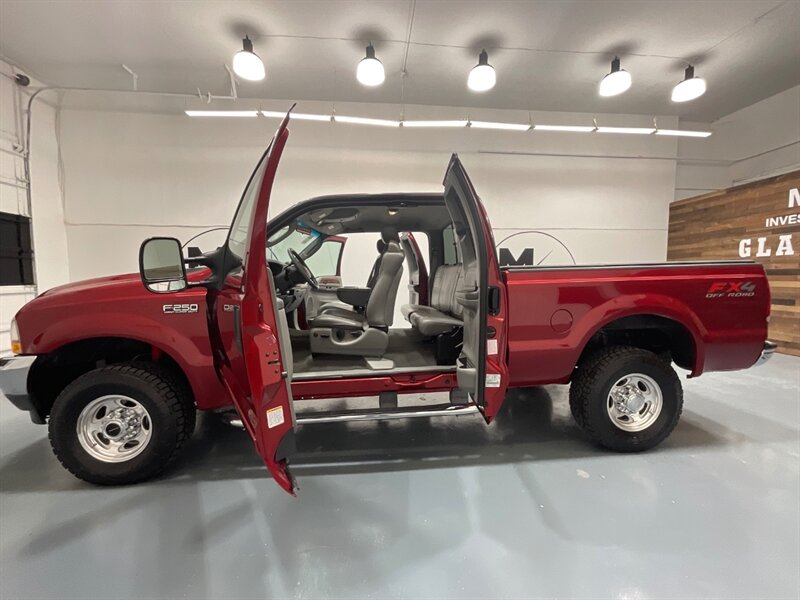 2003 Ford F-250 Lariat Super Cab 4X4 / 7.3L DIESEL /1-OWNER/FX4  / BRAND NEW TIRES/ Leather Heated Seats / ZERO RUST / SHORT BED - Photo 11 - Gladstone, OR 97027