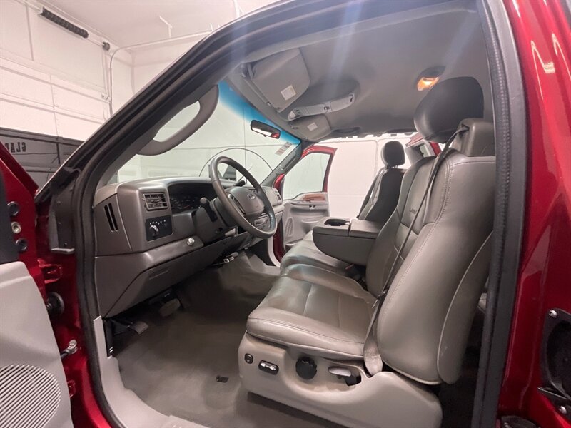 2003 Ford F-250 Lariat Super Cab 4X4 / 7.3L DIESEL /1-OWNER/FX4  / BRAND NEW TIRES/ Leather Heated Seats / ZERO RUST / SHORT BED - Photo 13 - Gladstone, OR 97027