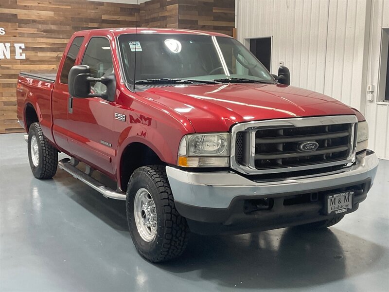 2003 Ford F-250 Lariat Super Cab 4X4 / 7.3L DIESEL /1-OWNER/FX4  / BRAND NEW TIRES/ Leather Heated Seats / ZERO RUST / SHORT BED