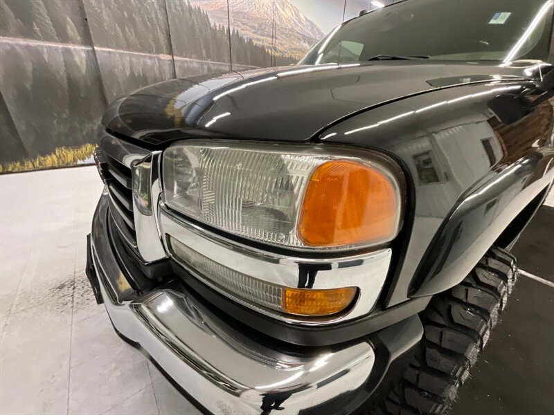 2005 GMC Sierra 2500 SLT Crew Cab 4X4 / 6.6L DIESEL / ALLISON / 1-OWNER  /NEW WHEELS & TIRES / 88,000 MILES - Photo 23 - Gladstone, OR 97027