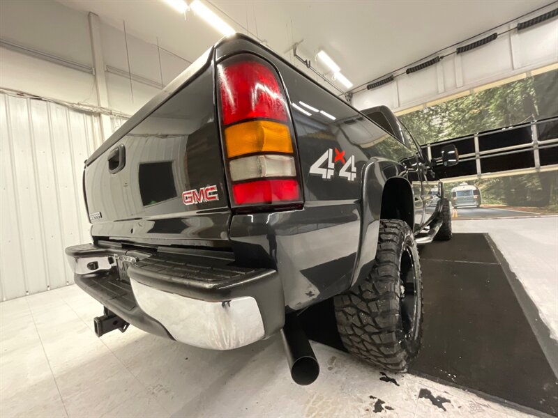 2005 GMC Sierra 2500 SLT Crew Cab 4X4 / 6.6L DIESEL / ALLISON / 1-OWNER  /NEW WHEELS & TIRES / 88,000 MILES - Photo 10 - Gladstone, OR 97027