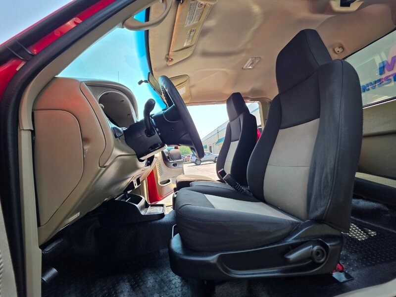2005 Ford Ranger EDGE Xcab 4X4 / V6 4.0L / Rear Jump Seats / 120Kmi / Rear Doors / Excellent Condition - Photo 13 - Portland, OR 97217