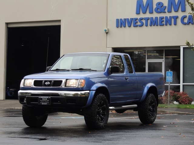 1999 Nissan Frontier SE 2dr / 4X4 / 6Cyl / Automatic / LIFTED   - Photo 1 - Portland, OR 97217