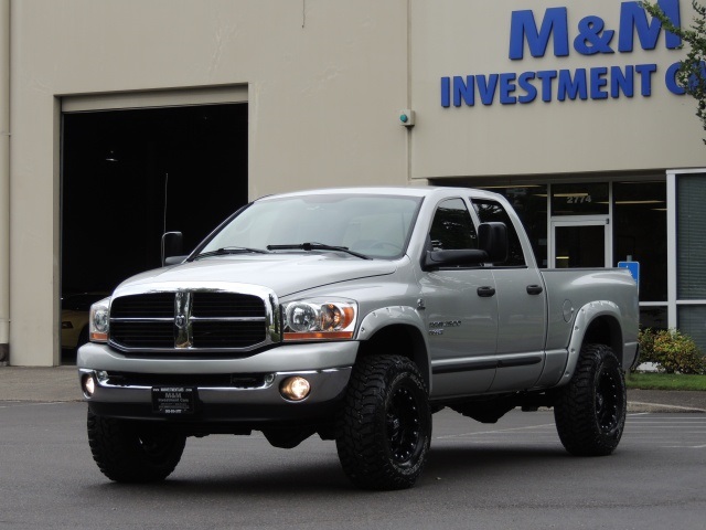 2006 Dodge Ram 2500 4X4 / 6-SPEED / H.O 5.9 L CUMMINS DIESEL / LIFTED