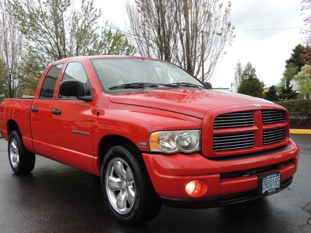 2003 Dodge Ram 1500 Laramie/ Crew Cab / 2WD / Leather / Loaded