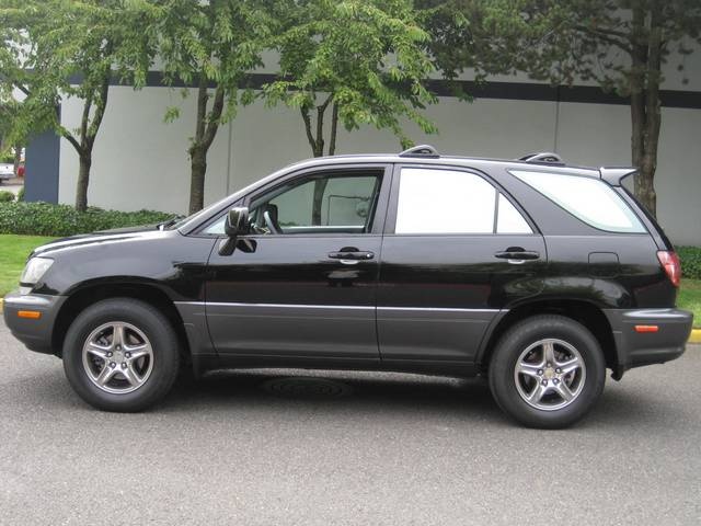 2000 Lexus RX 300 Base   - Photo 2 - Portland, OR 97217