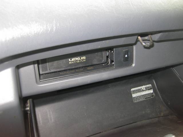 2000 Lexus RX 300 Base   - Photo 22 - Portland, OR 97217