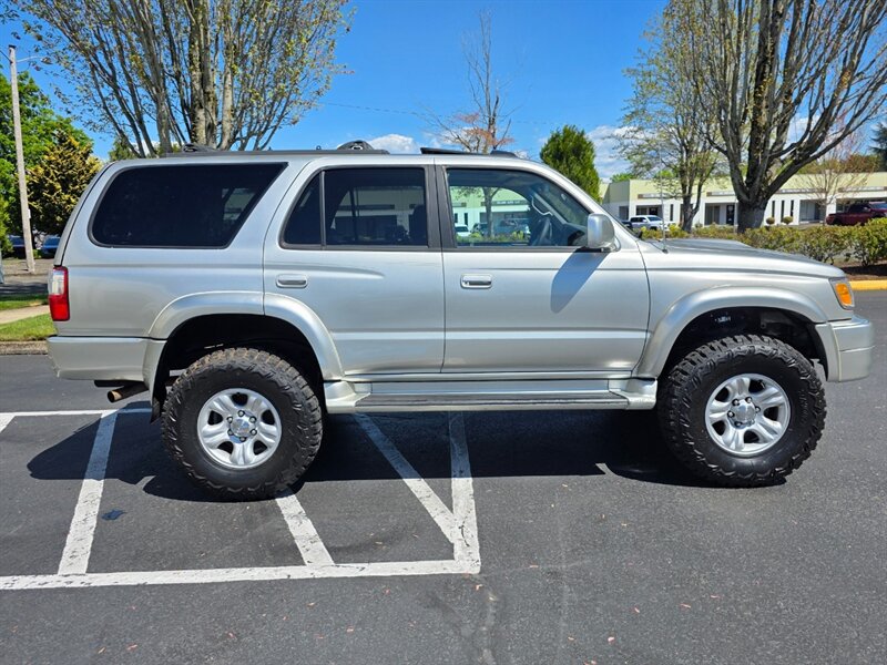 2001 Toyota 4Runner V6 / 4X4 / TIMING BELT DONE / NEW LIFT / 168K MLS  / 3.4L / NEW TIRES / LOW MILES / NO RUST - Photo 4 - Portland, OR 97217