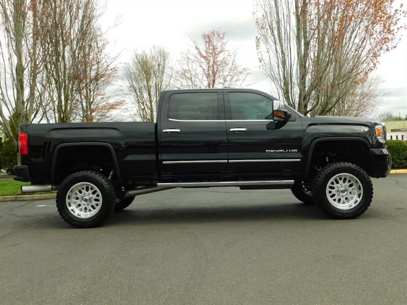 2016 GMC Sierra 2500 Denali 4X4 6.6L DURAMAX DIESEL / LOW MILES /LIFTED   - Photo 4 - Portland, OR 97217