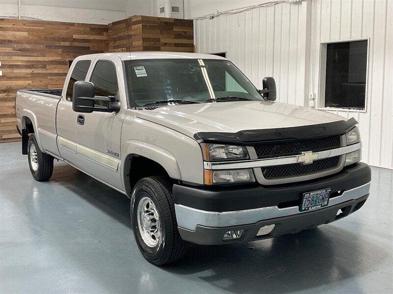 2004 Chevrolet Silverado 2500 LS 4Dr Extended Cab 4X4 / 8.1L V8 / NEW TIRES  / LOCAL OREGON TRUCK w. ZERO RUST / ONLY 122K MILES - Photo 2 - Gladstone, OR 97027