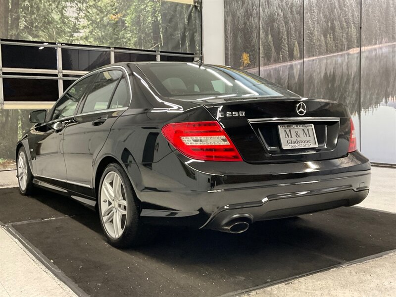 2012 Mercedes-Benz C 250 Sport Sedan / 4Cyl TURBO / Sunroof / Leather  / Excel Cond - Photo 8 - Gladstone, OR 97027