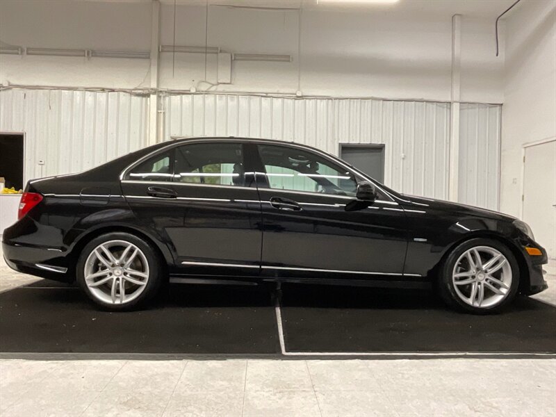 2012 Mercedes-Benz C 250 Sport Sedan / 4Cyl TURBO / Sunroof / Leather  / Excel Cond - Photo 4 - Gladstone, OR 97027