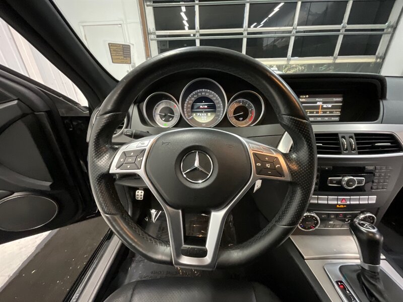 2012 Mercedes-Benz C 250 Sport Sedan / 4Cyl TURBO / Sunroof / Leather  / Excel Cond - Photo 17 - Gladstone, OR 97027