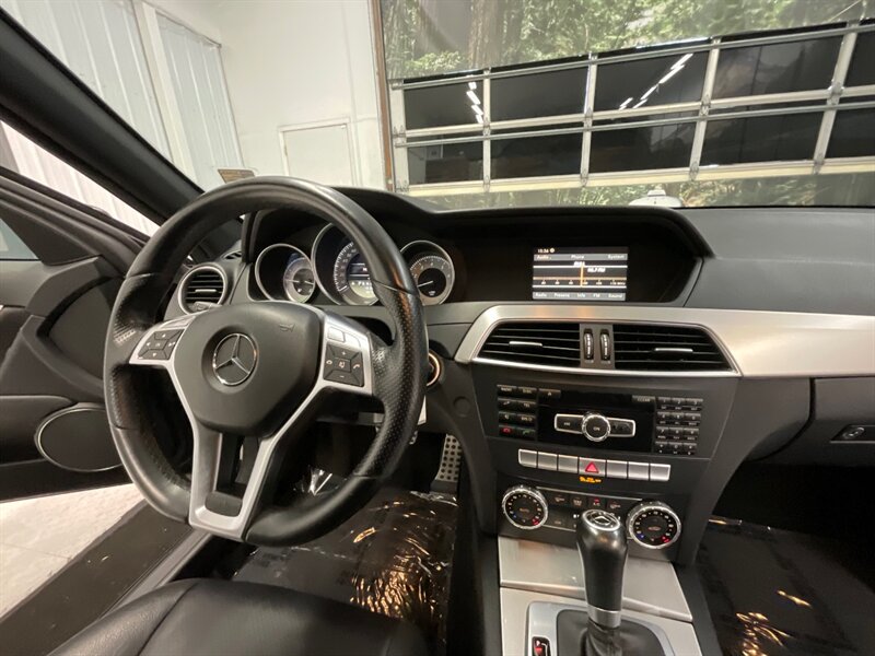 2012 Mercedes-Benz C 250 Sport Sedan / 4Cyl TURBO / Sunroof / Leather  / Excel Cond - Photo 15 - Gladstone, OR 97027