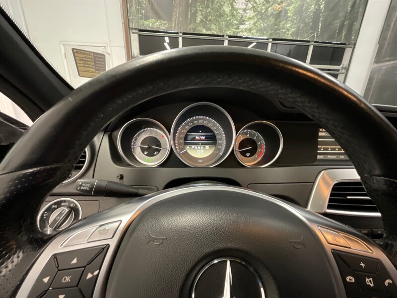 2012 Mercedes-Benz C 250 Sport Sedan / 4Cyl TURBO / Sunroof / Leather  / Excel Cond - Photo 46 - Gladstone, OR 97027