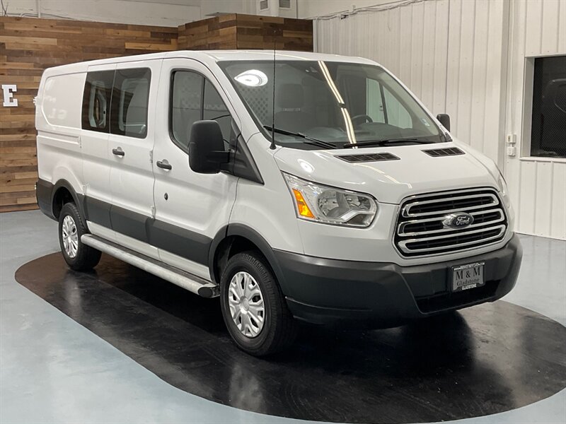 2016 Ford Transit 250 CARGO VAN / 3.7L V6 / LOW ROOF / 49K MILES  / Backup Camera / Excel Cond - Photo 2 - Gladstone, OR 97027