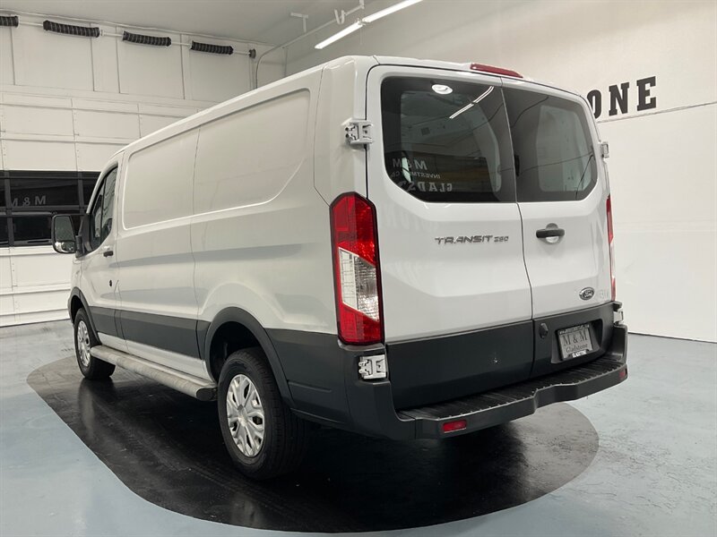 2016 Ford Transit 250 CARGO VAN / 3.7L V6 / LOW ROOF / 49K MILES  / Backup Camera / Excel Cond - Photo 9 - Gladstone, OR 97027