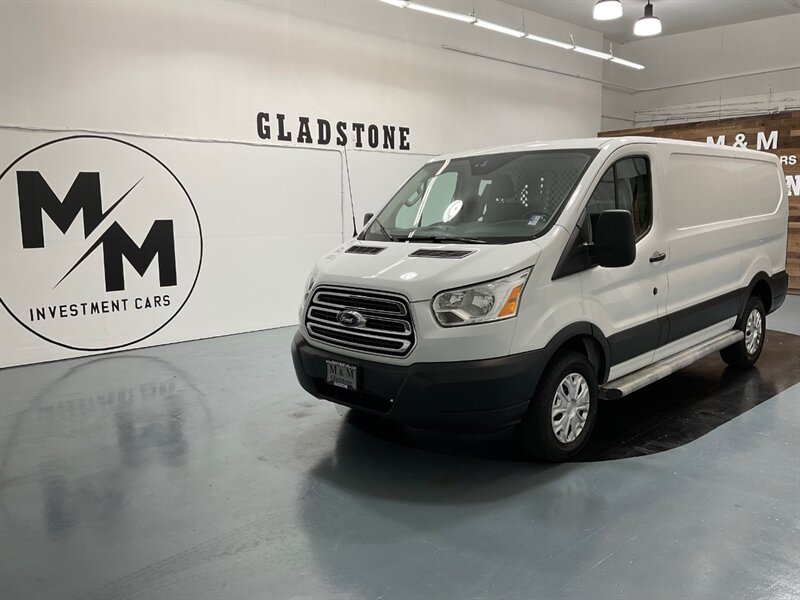 2016 Ford Transit 250 CARGO VAN / 3.7L V6 / LOW ROOF / 49K MILES  / Backup Camera / Excel Cond - Photo 5 - Gladstone, OR 97027