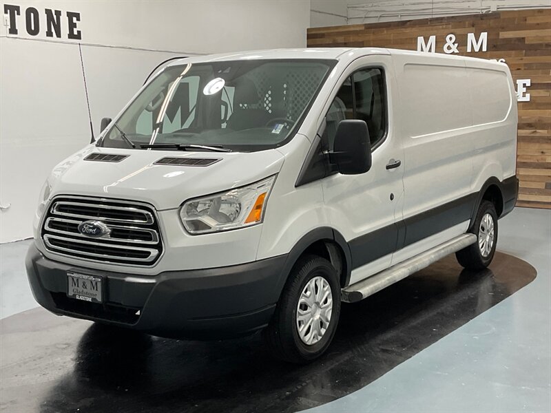 2016 Ford Transit 250 CARGO VAN / 3.7L V6 / LOW ROOF / 49K MILES  / Backup Camera / Excel Cond - Photo 1 - Gladstone, OR 97027