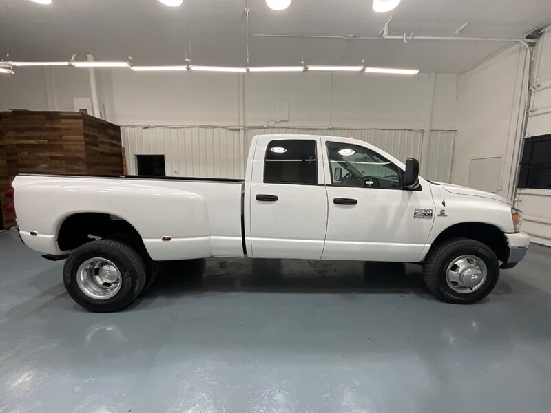 2008 Dodge Ram 3500 SLT BIGHORN 4X4 DUALLY 6.7L CUMMINS DIESEL / LOCAL  / LONG BED / ZERO RUST / 103K MILES - Photo 4 - Gladstone, OR 97027