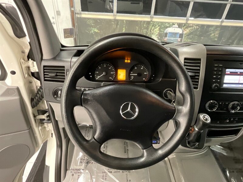 2014 Mercedes-Benz Sprinter 3500 Cargo Van Crew /3.0L DIESEL/HIGHROOF / DUALLY  / 1-OWNER / Backup Camera / 5-Passenger w. CARGO / SHARP & CLEAN !! - Photo 33 - Gladstone, OR 97027