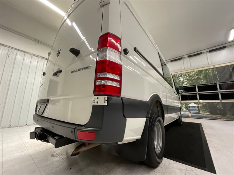 2014 Mercedes-Benz Sprinter 3500 Cargo Van Crew /3.0L DIESEL/HIGHROOF / DUALLY  / 1-OWNER / Backup Camera / 5-Passenger w. CARGO / SHARP & CLEAN !! - Photo 28 - Gladstone, OR 97027