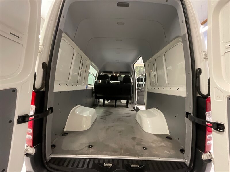 2014 Mercedes-Benz Sprinter 3500 Cargo Van Crew /3.0L DIESEL/HIGHROOF / DUALLY  / 1-OWNER / Backup Camera / 5-Passenger w. CARGO / SHARP & CLEAN !! - Photo 10 - Gladstone, OR 97027