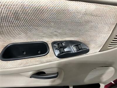 1994 Dodge Ram 3500 5.9L DIESEL/ Laramie Regular Cab/ DUALLY/92K MILES  / 12-VALVE CUMMINS DIESEL /LONG BED / 1-OWNER LOCAL / ZERO RUST / COLLECTOR QUALITY / ALL ORIGINAL / BRAND NEW TIRES / FULLY SERVICED - Photo 18 - Gladstone, OR 97027