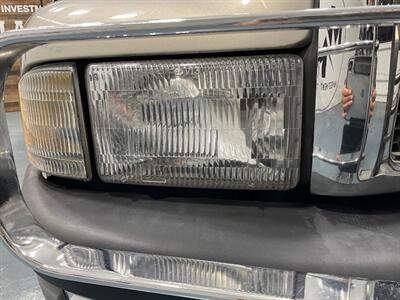 1994 Dodge Ram 3500 5.9L DIESEL/ Laramie Regular Cab/ DUALLY/92K MILES  / 12-VALVE CUMMINS DIESEL /LONG BED / 1-OWNER LOCAL / ZERO RUST / COLLECTOR QUALITY / ALL ORIGINAL / BRAND NEW TIRES / FULLY SERVICED - Photo 26 - Gladstone, OR 97027