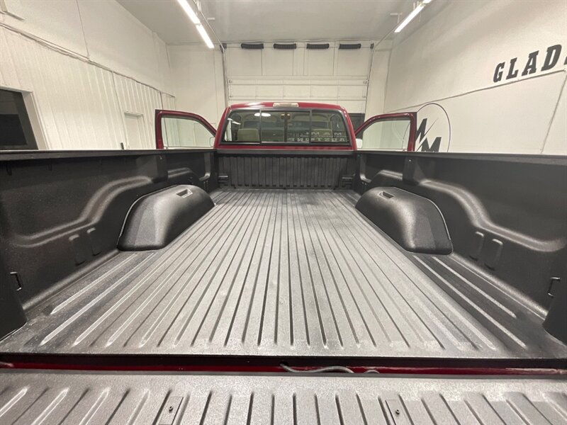 1994 Dodge Ram 3500 Laramie Regular Cab/ DUALLY/ 5.9L DIESEL/92K MILES  / 12-VALVE CUMMINS DIESEL /LONG BED / 1-OWNER LOCAL / ZERO RUST / COLLECTOR QUALITY / ALL ORIGINAL / BRAND NEW TIRES / FULLY SERVICED - Photo 9 - Gladstone, OR 97027