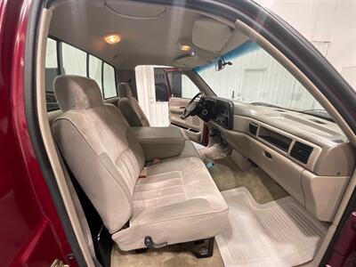 1994 Dodge Ram 3500 5.9L DIESEL/ Laramie Regular Cab/ DUALLY/92K MILES  / 12-VALVE CUMMINS DIESEL /LONG BED / 1-OWNER LOCAL / ZERO RUST / COLLECTOR QUALITY / ALL ORIGINAL / BRAND NEW TIRES / FULLY SERVICED - Photo 12 - Gladstone, OR 97027