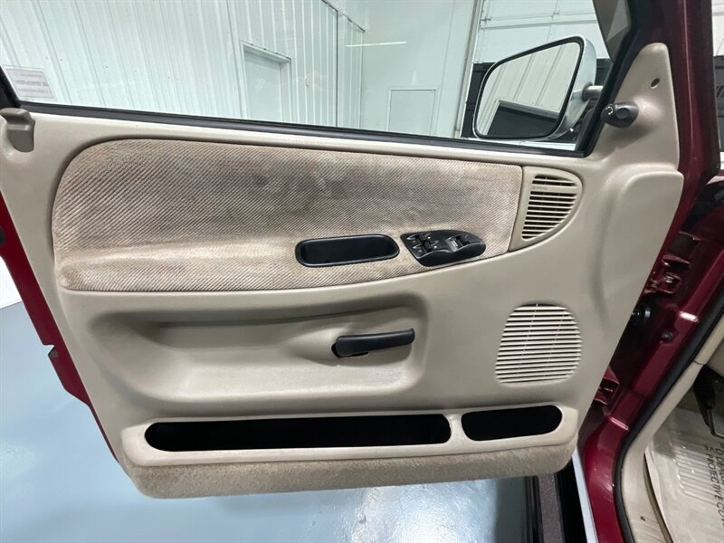 1994 Dodge Ram 3500 Laramie Regular Cab/ DUALLY/ 5.9L DIESEL/92K MILES  / 12-VALVE CUMMINS DIESEL /LONG BED / 1-OWNER LOCAL / ZERO RUST / COLLECTOR QUALITY / ALL ORIGINAL / BRAND NEW TIRES / FULLY SERVICED - Photo 34 - Gladstone, OR 97027