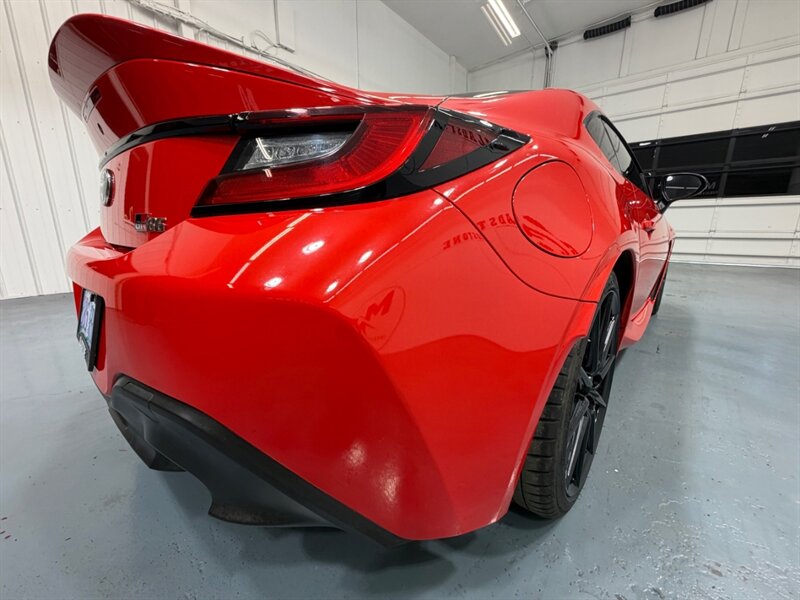 2023 Toyota 86 Premium 2.4L COUPE 2Dr / MANUAL /ONLY 11,171 MILES / 2 Dr Coupe / Local Car RUST FREE - Photo 46 - Gladstone, OR 97027