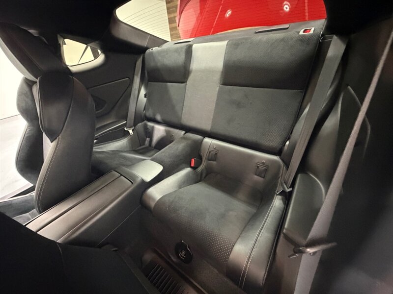 2023 Toyota 86 Premium 2.4L COUPE 2Dr / MANUAL /ONLY 11,171 MILES / 2 Dr Coupe / Local Car RUST FREE - Photo 12 - Gladstone, OR 97027