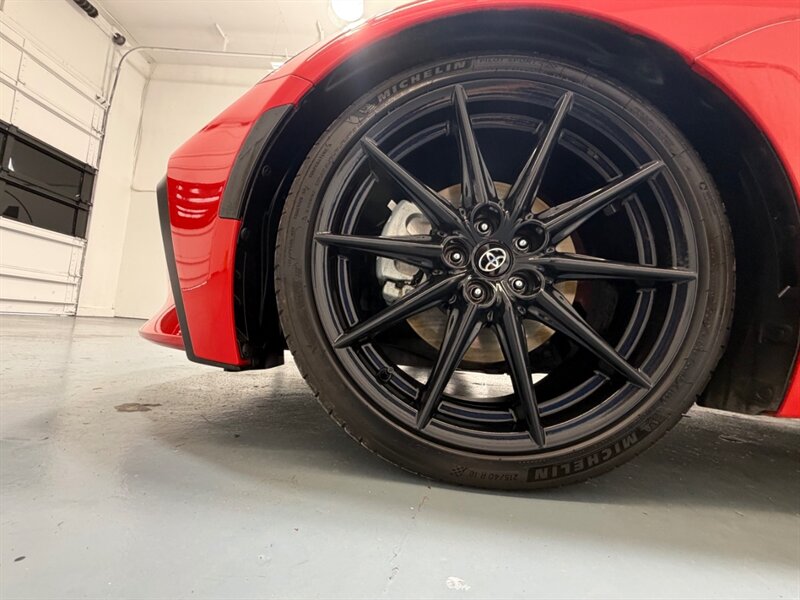 2023 Toyota 86 Premium 2.4L COUPE 2Dr / MANUAL /ONLY 11,171 MILES / 2 Dr Coupe / Local Car RUST FREE - Photo 23 - Gladstone, OR 97027