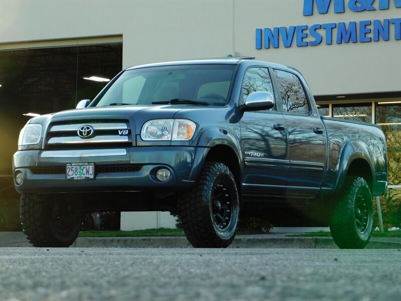 2006 Toyota Tundra SR5 Double Cab 4X4 / 1-OWNER / LIFTED / LOW MILES