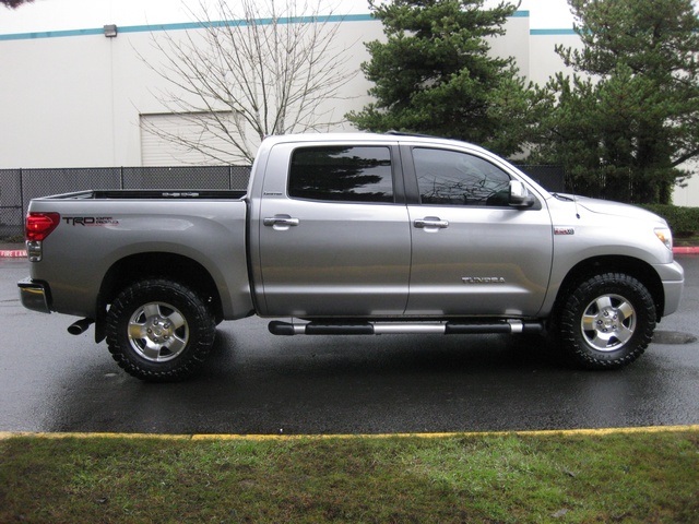 2007 Toyota Tundra CrewMax Limited 4X4 / TRD Off Road / LIFTED   - Photo 7 - Portland, OR 97217