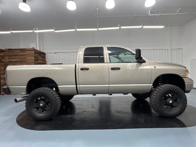 2005 Dodge Ram 2500 SLT 4X4 / 5.9L CUMMINS DIESEL HO /1-OWNER/ LIFTED  / NEW 37 " MUD TIRES - Photo 4 - Gladstone, OR 97027