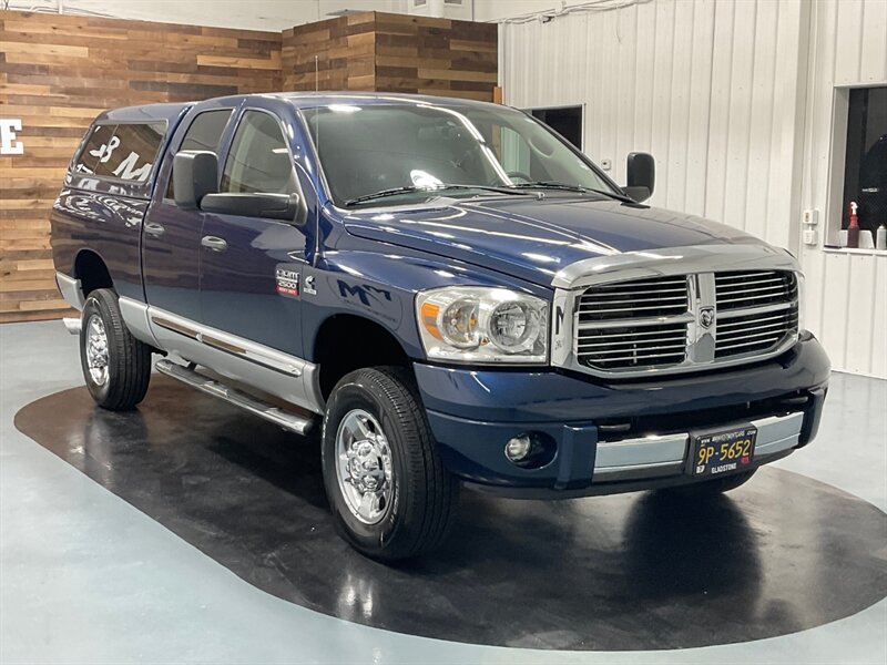 2007 Dodge Ram 2500 Laramie 4X4 / 6.7L DIESEL / 1-OWNER / 46,000 MILES  / LOCAL NO RUST - Photo 2 - Gladstone, OR 97027