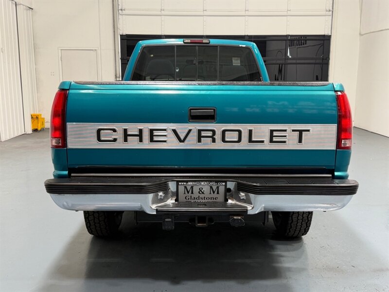 1995 Chevrolet C/K 2500 Series C2500 Silverado Regular Cab 7.4L V8 / 52,000 MILES / LONG BED / ZERO RUST - Photo 6 - Gladstone, OR 97027