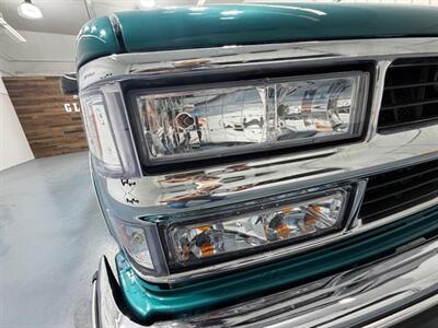 1995 Chevrolet C/K 2500 Series C2500 Silverado Regular Cab 7.4L V8 / 52,000 MILES / LONG BED / ZERO RUST - Photo 27 - Gladstone, OR 97027