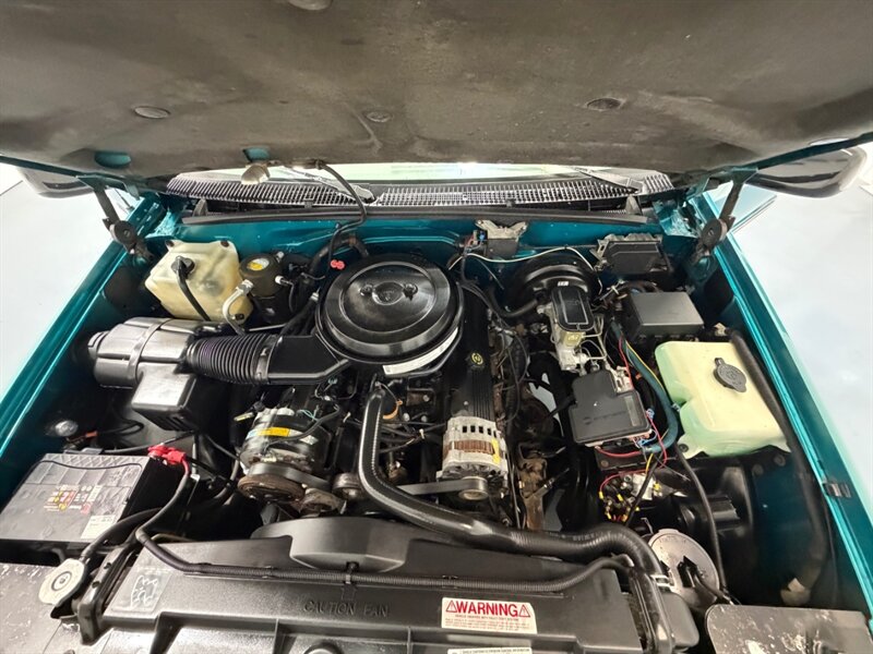 1995 Chevrolet C/K 2500 Series C2500 Silverado Regular Cab 7.4L V8 / 52,000 MILES / LONG BED / ZERO RUST - Photo 37 - Gladstone, OR 97027