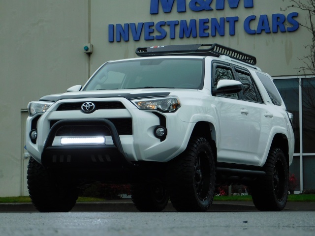 2018 Toyota 4Runner 4X4 V6 / 3RD SEAT / NAVi / CAM / NEW XD's / LIFTED   - Photo 45 - Portland, OR 97217