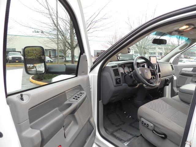 2007 Dodge Ram 3500 DUALLY 4X4 Mega Cab / 5.9 DIESEL / 6-Speed LIFTED   - Photo 13 - Portland, OR 97217