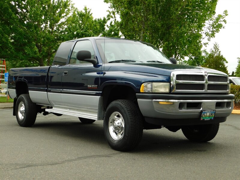 2001 Dodge Ram 2500 SLT Plus 4dr 4X4 5.9L Cummins Diesel / 1-Owner   - Photo 2 - Portland, OR 97217